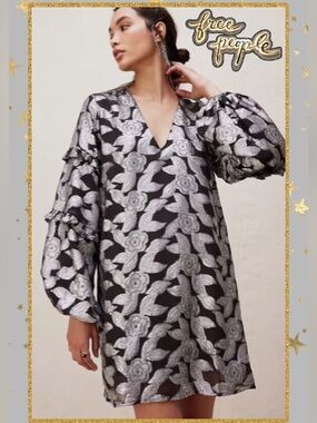 🆕 Free People x Jen’s Pirate Booty Rising Star mini dress Silver Metallic XS